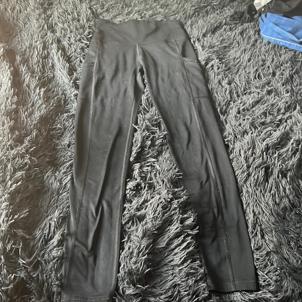 Long lasting black leggings